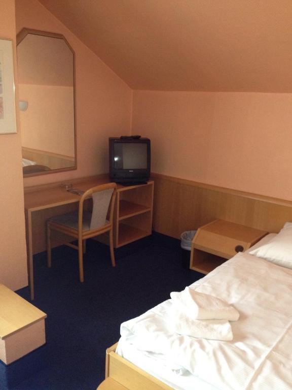 A1 Raststaette & Motel Hamburg-Stillhorn Pokoj fotografie
